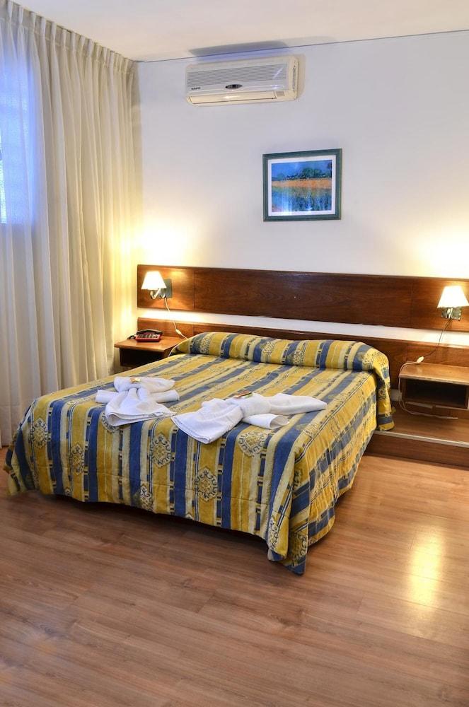 Hotel Hispano Montevideo Ngoại thất bức ảnh